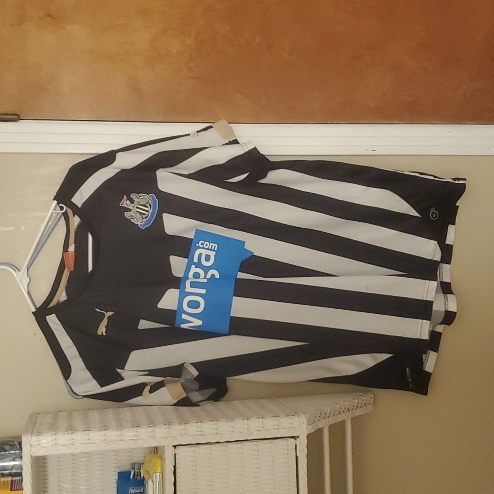 Large 2017 Newcastle United Wonga.com Puma Jersey